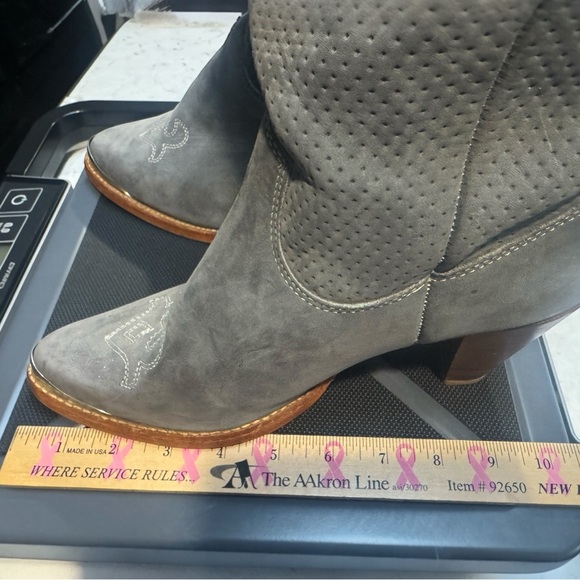 VTG Womens NOS Cowboy Boots ZODIAC USA Grey Suede Heeled Costal Cowgirl Size 8M - Picture 11 of 11